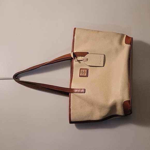 Dooney & Bourke Handbags - Dooney Bourke Handbag